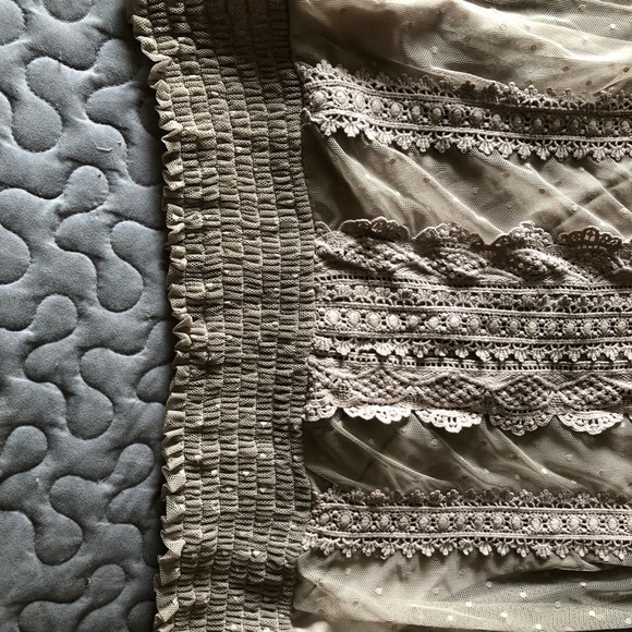 Women’s blouse - Picture 4 of 6